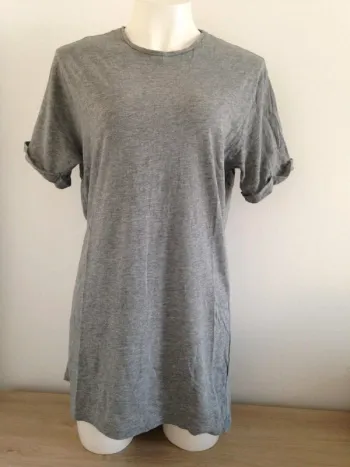Thsirt long basic col rond manches courtes 38 Bershka