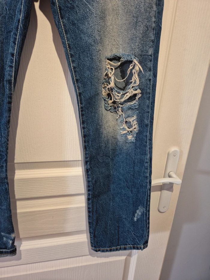 Jean déchire coupe loose Bershka - photo numéro 3