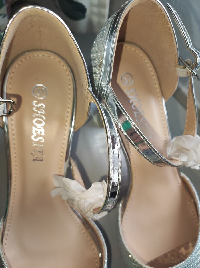 Chaussure à talon pointure 37 Neuf - photo numéro 4