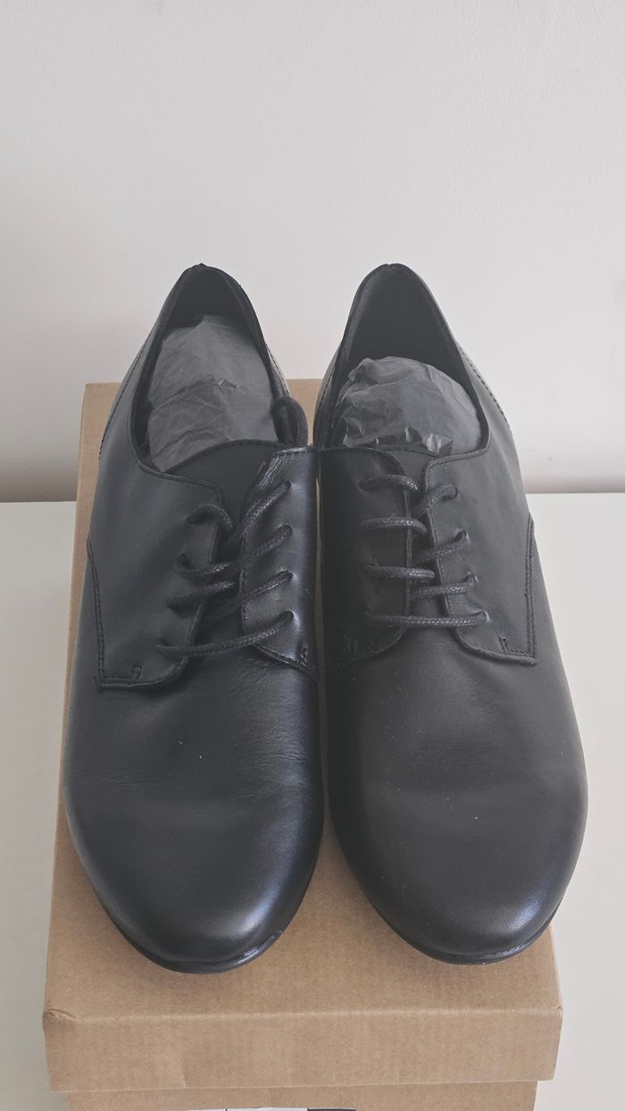 Chaussures derbies à lacets cuir noir- taille 40 - photo numéro 4
