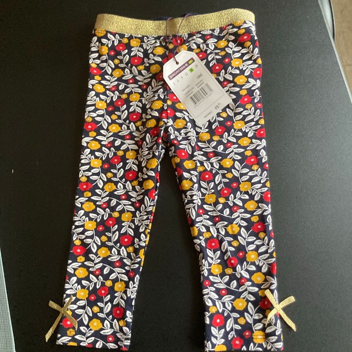 Un legging fleuri - photo numéro 3