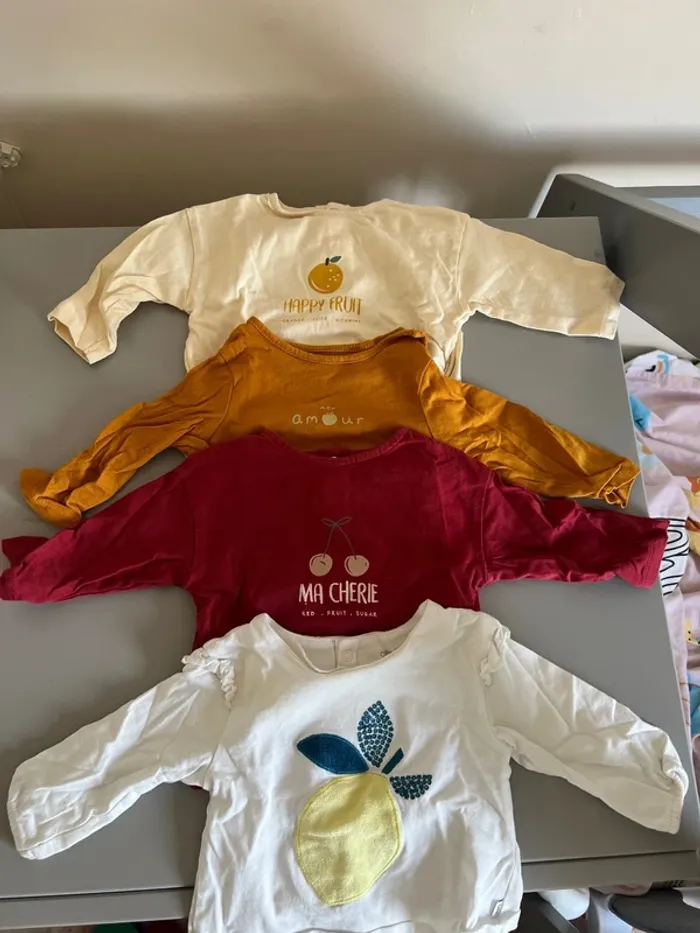 Lot 4 t-shirts