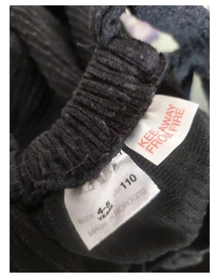 Robe chasuble côtelée mi-saison Zara taille 4 ans - photo numéro 4