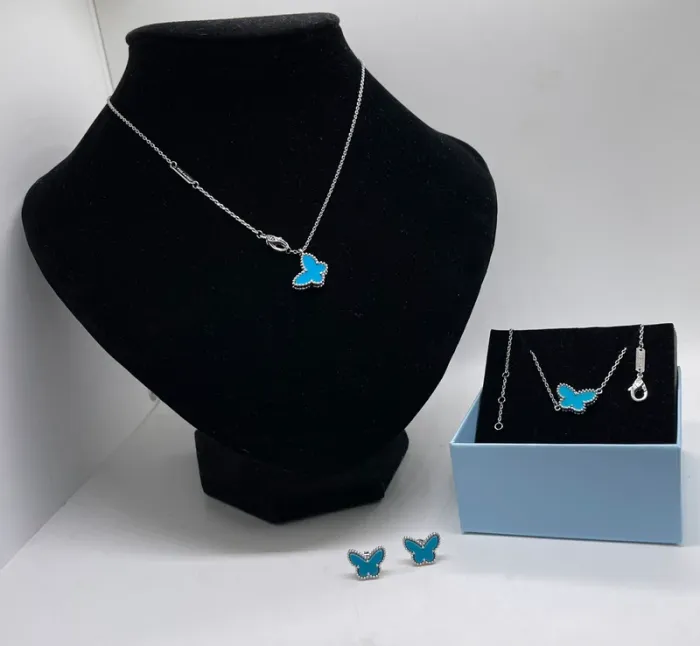 Parure pour femme argenté motif papillon 🦋 - photo numéro 7