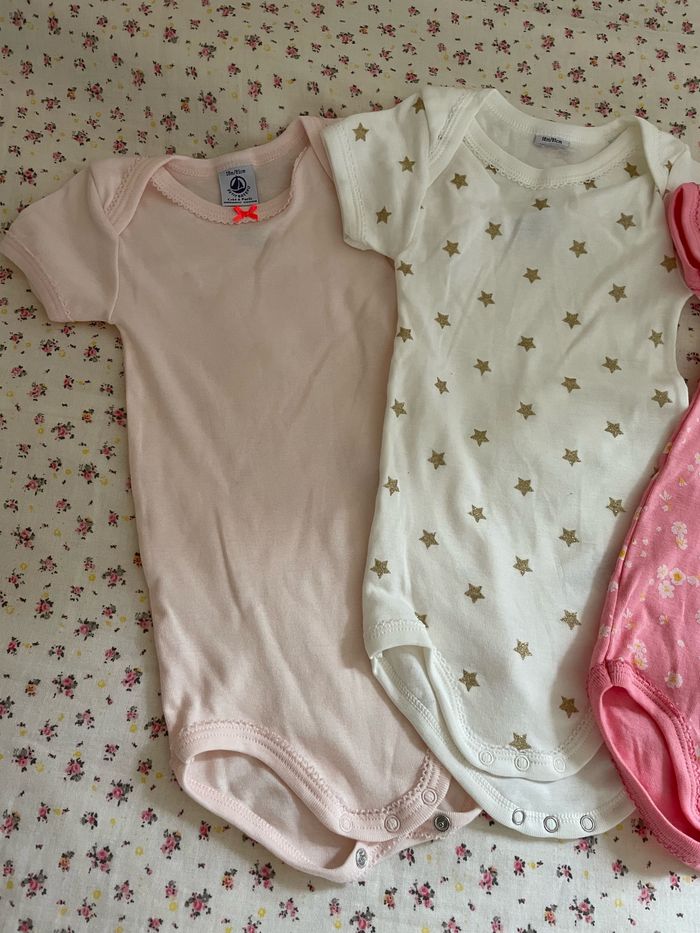 Lot 3 bodies neufs - photo numéro 2