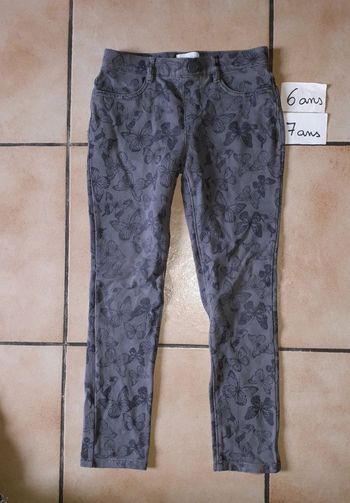 Pantalon fille 6-7 ans