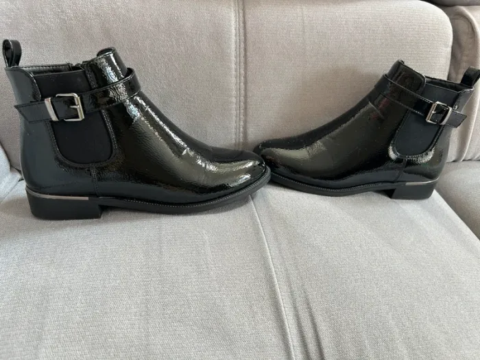 Bottines neuves taille 39 - photo numéro 2