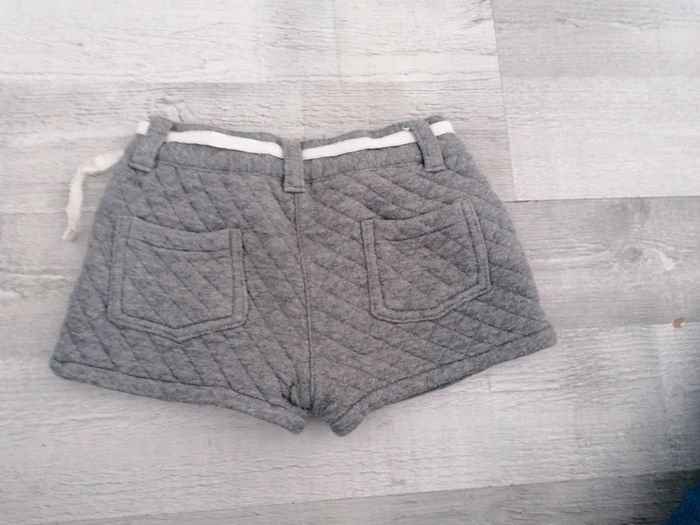 Short T 24 mois 👶 - photo numéro 4