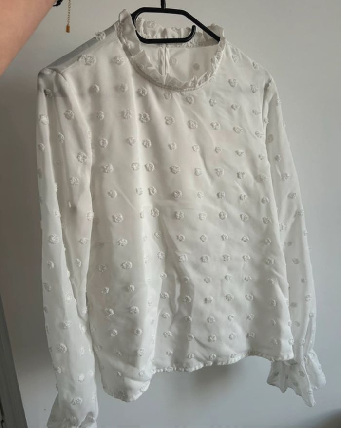 Blouse blanche - photo numéro 2