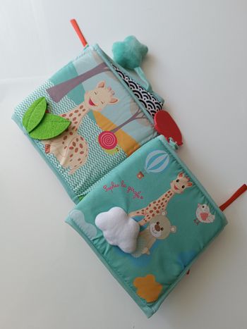 Planche d'activité Sophie la girafe