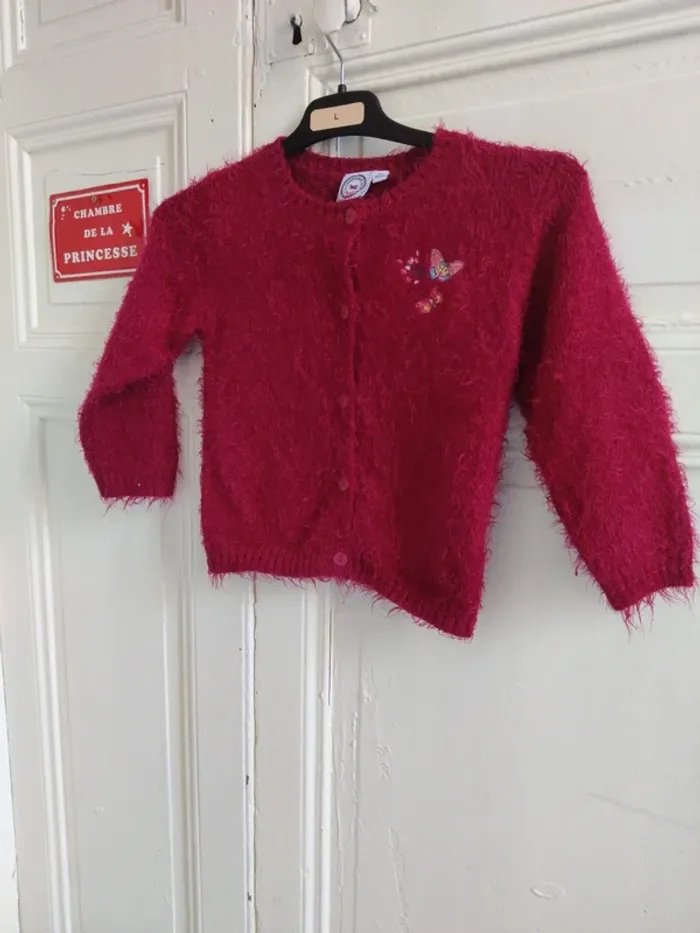 Pull bordeau rouge 4 ans - photo numéro 3