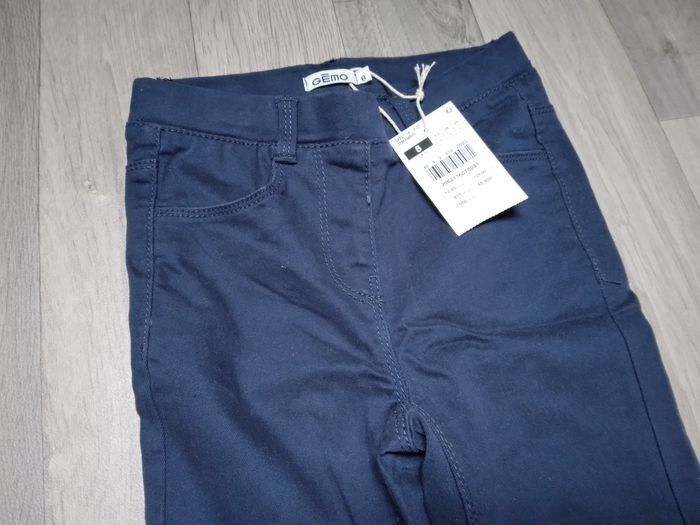 Pantalon 8 ans neuf - photo numéro 2