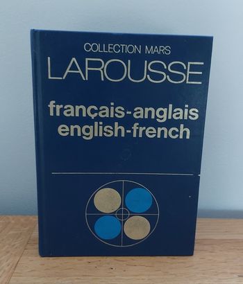 Larousse Français Anglais / English French