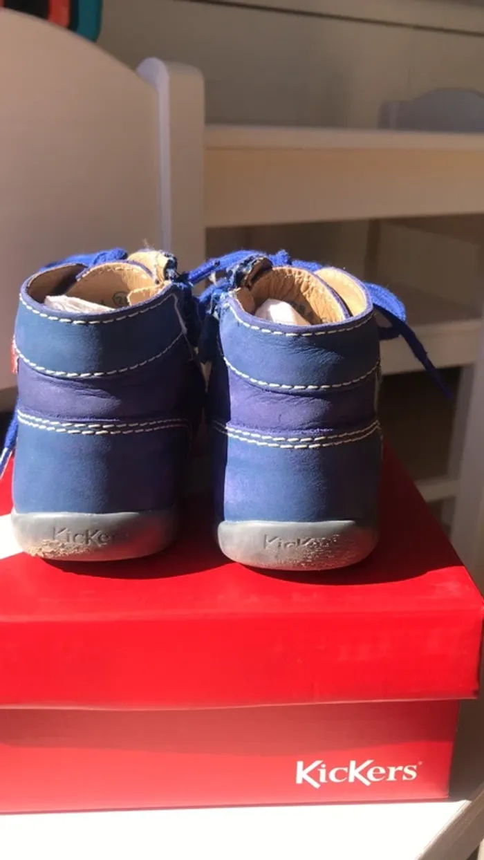 Chaussures montantes Kickers bleu pointure 26 - photo numéro 4