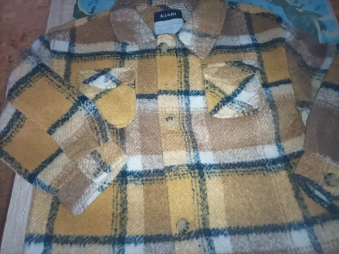 Sur chemise - photo numéro 2