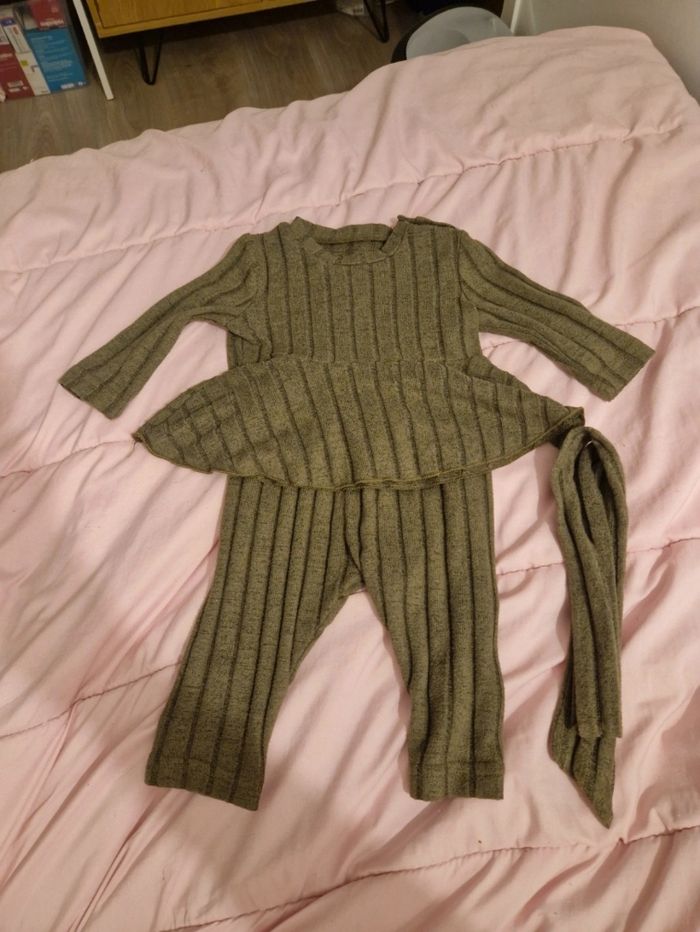 Ensemble kaki 3 /6 mois shein