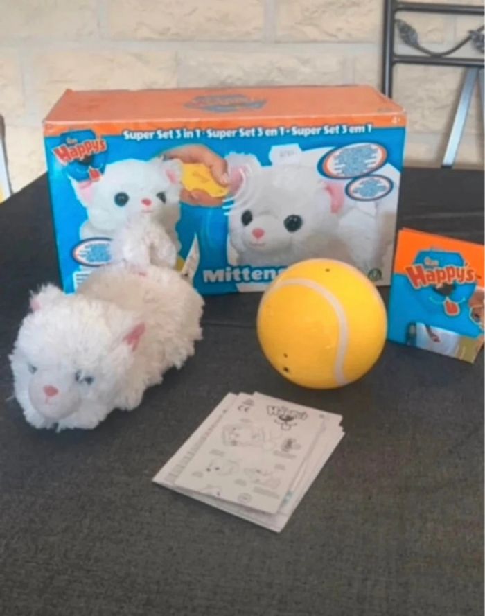 Chat interactif the happy's mittens avec sa balle