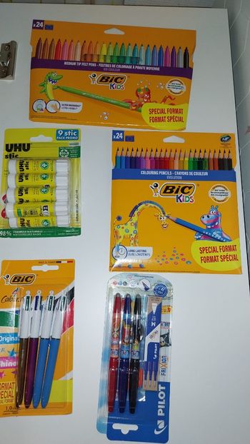 Lots fournitures scolaires, frixions