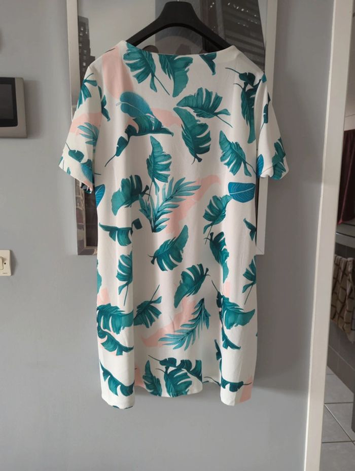 Robe manches courtes - photo numéro 2