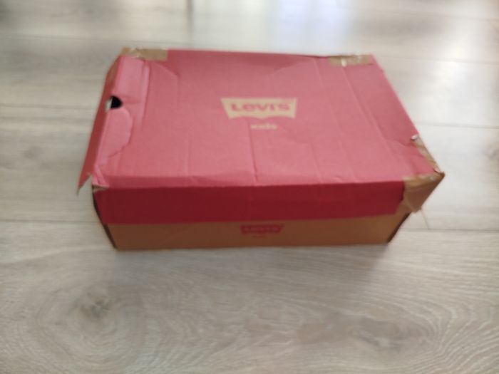 Basket levis pointure 35 neuve - photo numéro 7