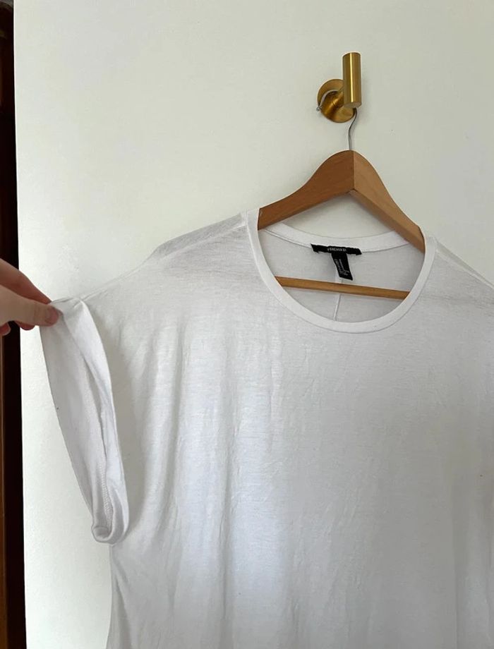 Long t shirt blanc et fendu dans le dos Forever 21 taille M - photo numéro 3