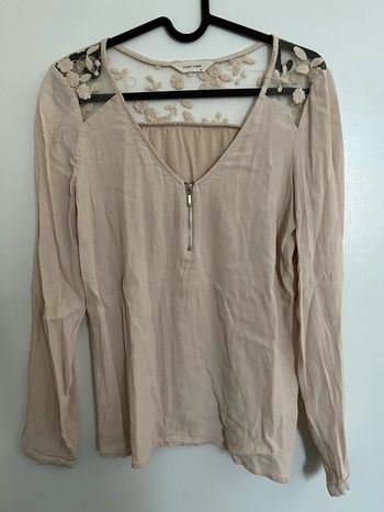 Blouse col v dentelle beige nafnaf