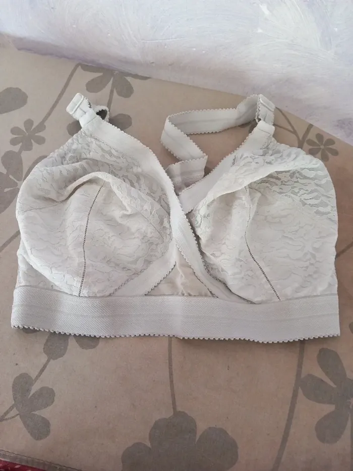 👵soutien gorge blanc gris Playtex 120D