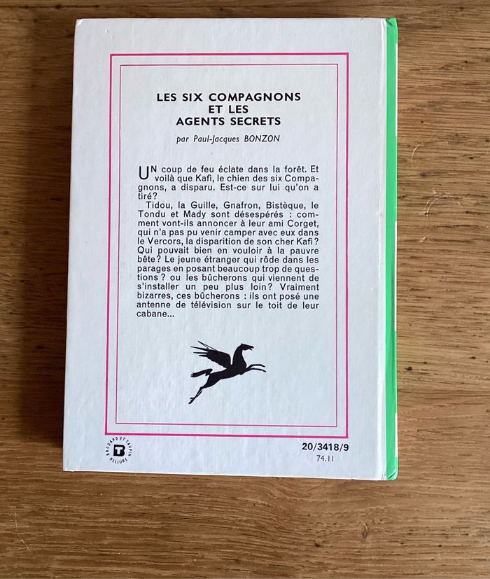 Livre « les six compagnons et les agents secrets » - photo numéro 2