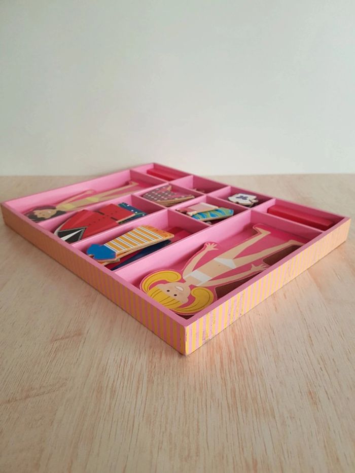 Jeu de vêtements magnétiques Abby & Emma de Melissa & Doug - photo numéro 20