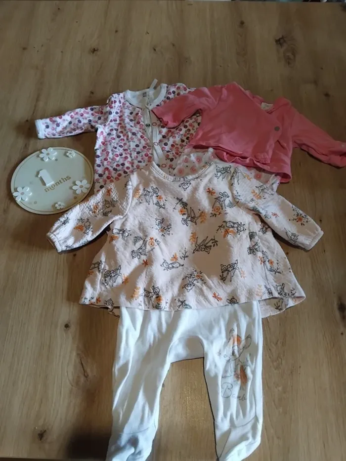 3 pyjamas léger 1 mois