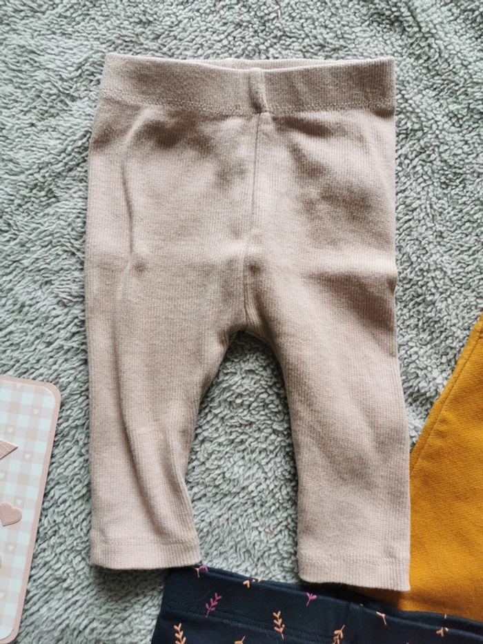 Lot 3 leggings Kiabi 3 mois - photo numéro 2