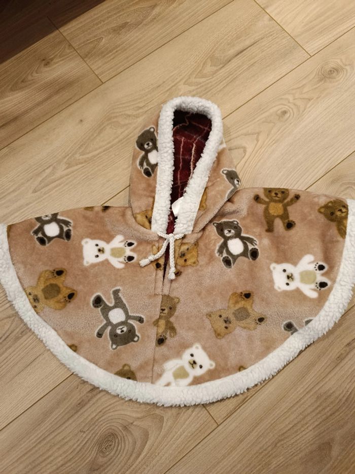 Adorable poncho neuf made in France 6 mois