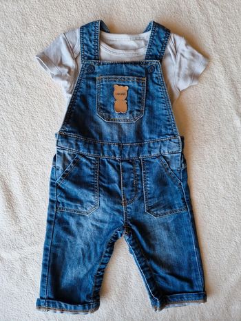 Superbe salopette souple obaibi 6 mois couleur jean