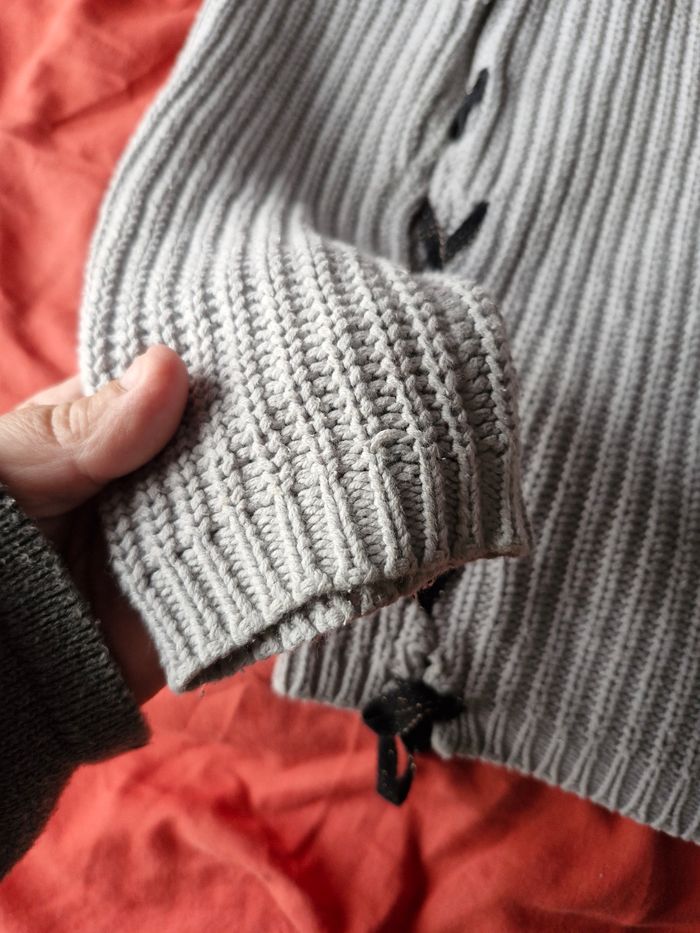 Superbe pull déco laçage filament doré - photo numéro 4