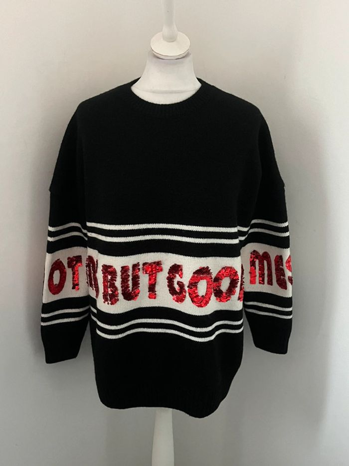 Pull noir blanc et sequins rouge Maje M