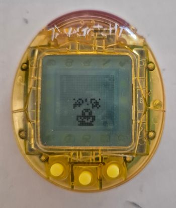 Tamagotchi wiz v2 2004 jaune translucide