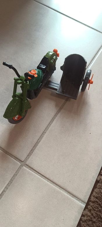 Turtlecycle moto tortue ninja avec sidecar