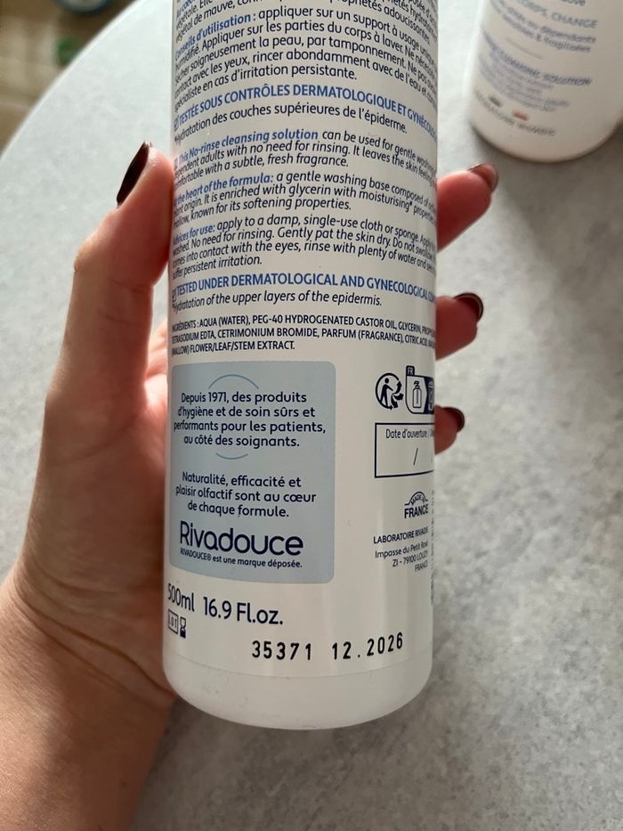 Eau nettoyante pour change bébé - photo numéro 2