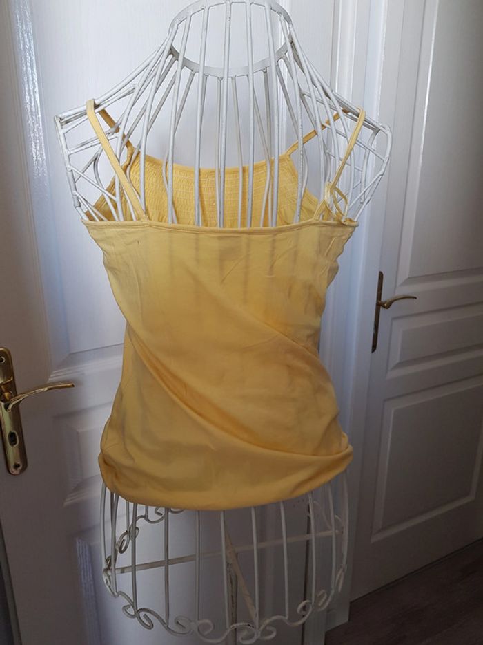 Débardeur jaune taille 2 - photo numéro 2