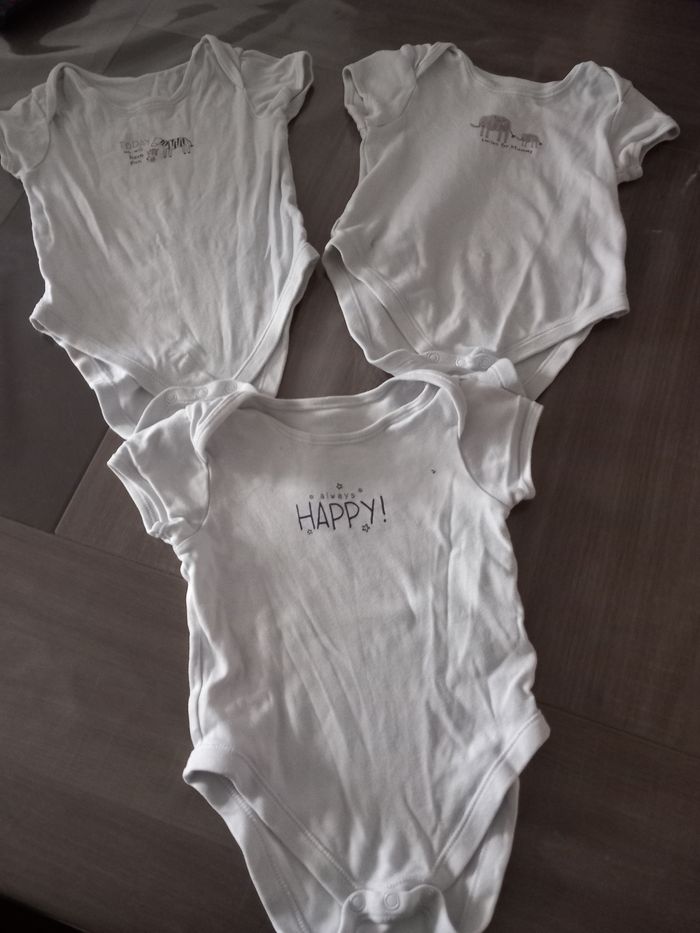 Lot de 3 body 12-18mois