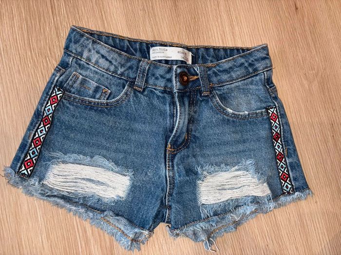 Short en jean Zara destroy 5 ans fille - photo numéro 4