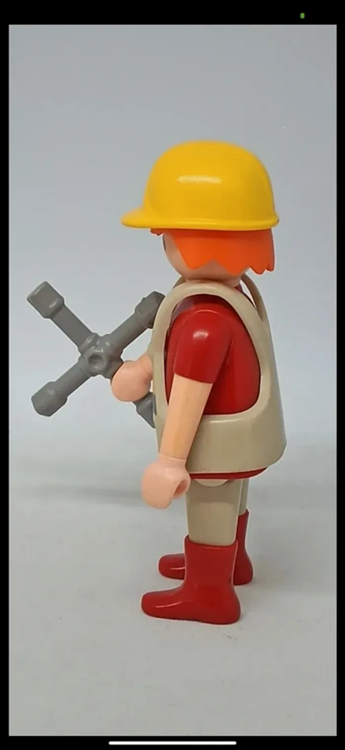 Homme avec outil playmobil - photo numéro 2