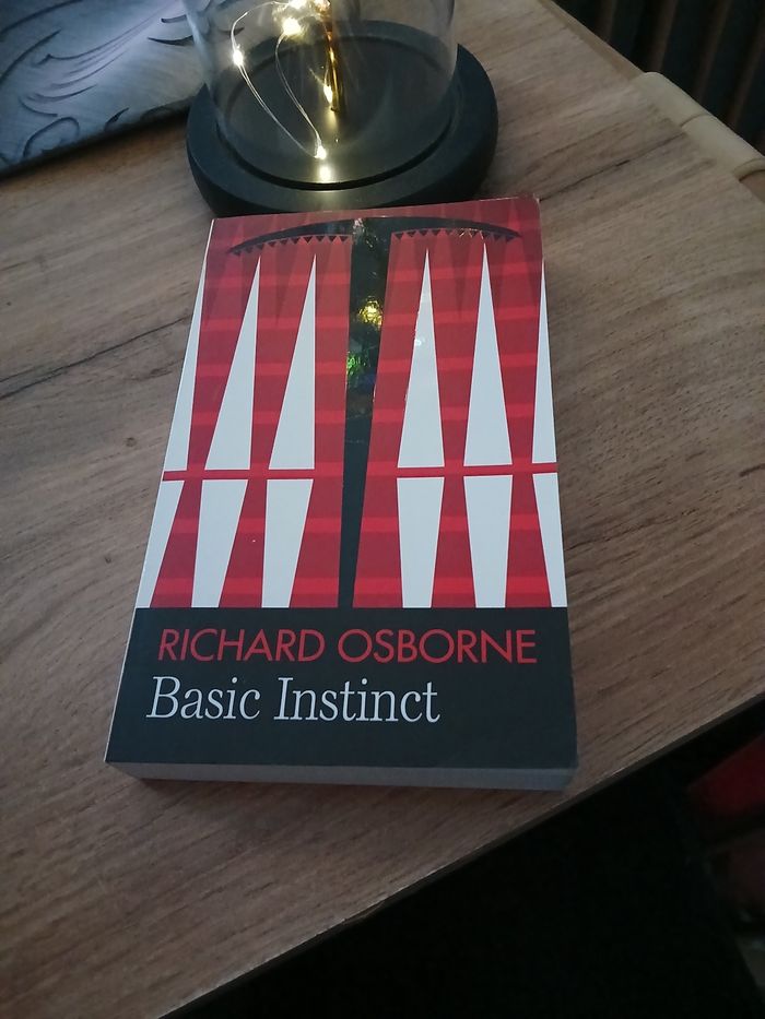 LIVRE BASIC INSTINCT DE RICHARD OSBORNE