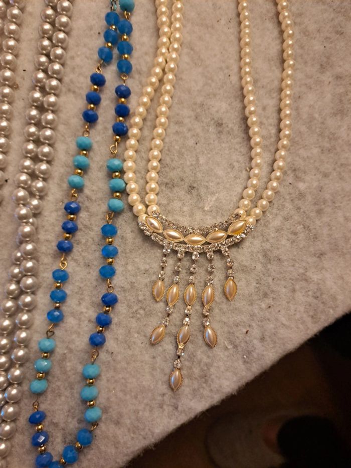 Lot de colliers blanc bleu orange - photo numéro 8