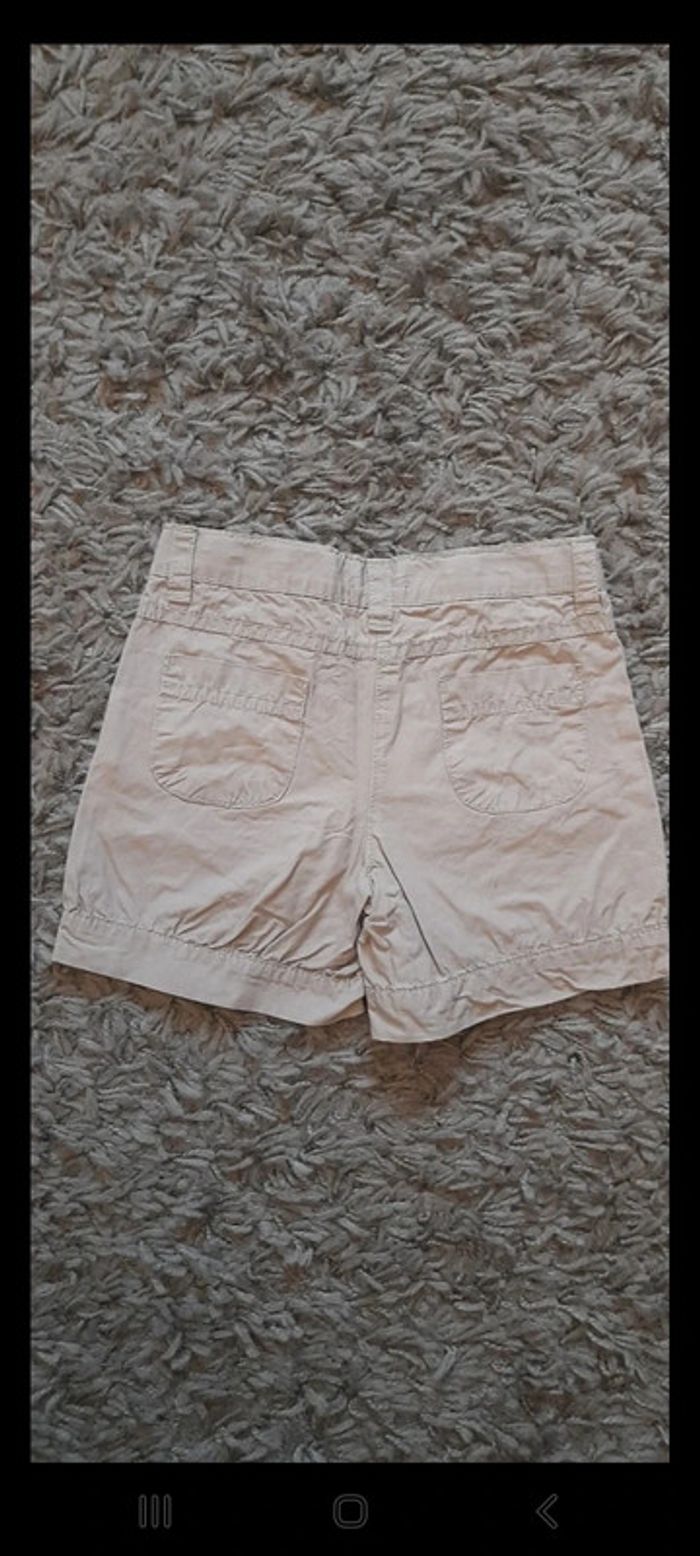Short fille kaki - photo numéro 5