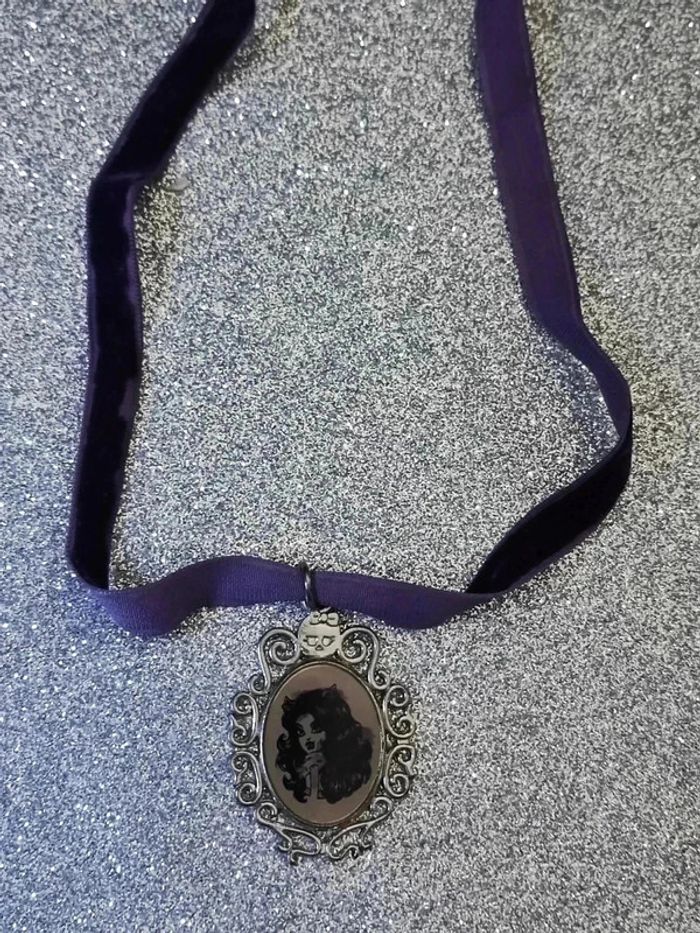 24/ accessoire Monster High collier - photo numéro 2