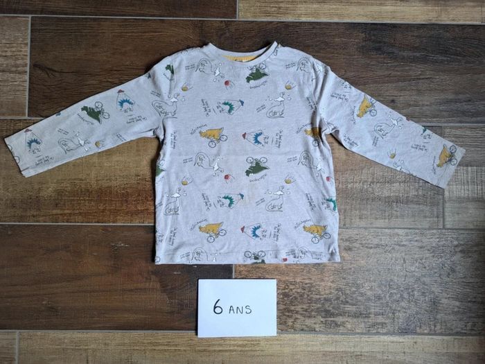 T shirt 6 ans - photo numéro 2