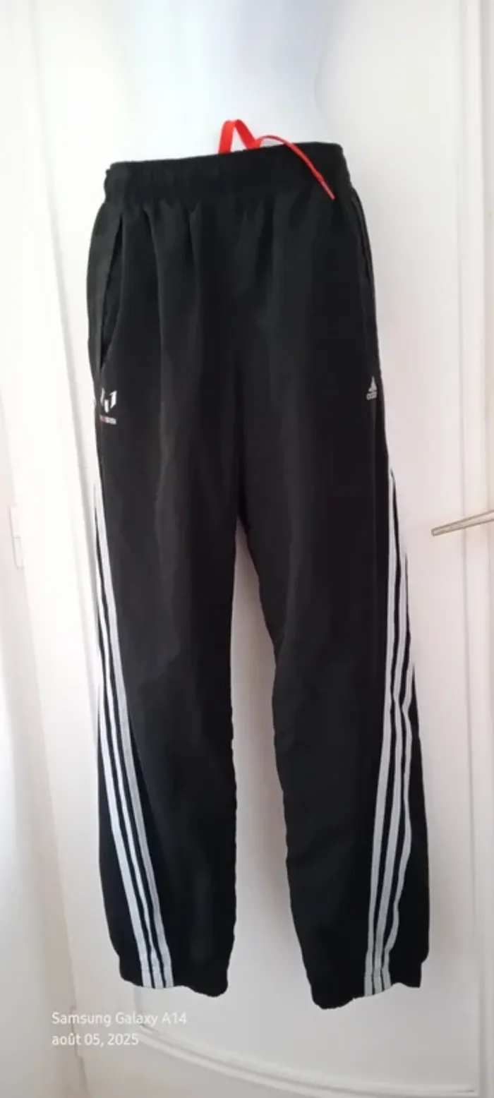 Pantalon de sport doublé Messi adidas noir coupe large garçon 13/14 ans adidas - photo numéro 2