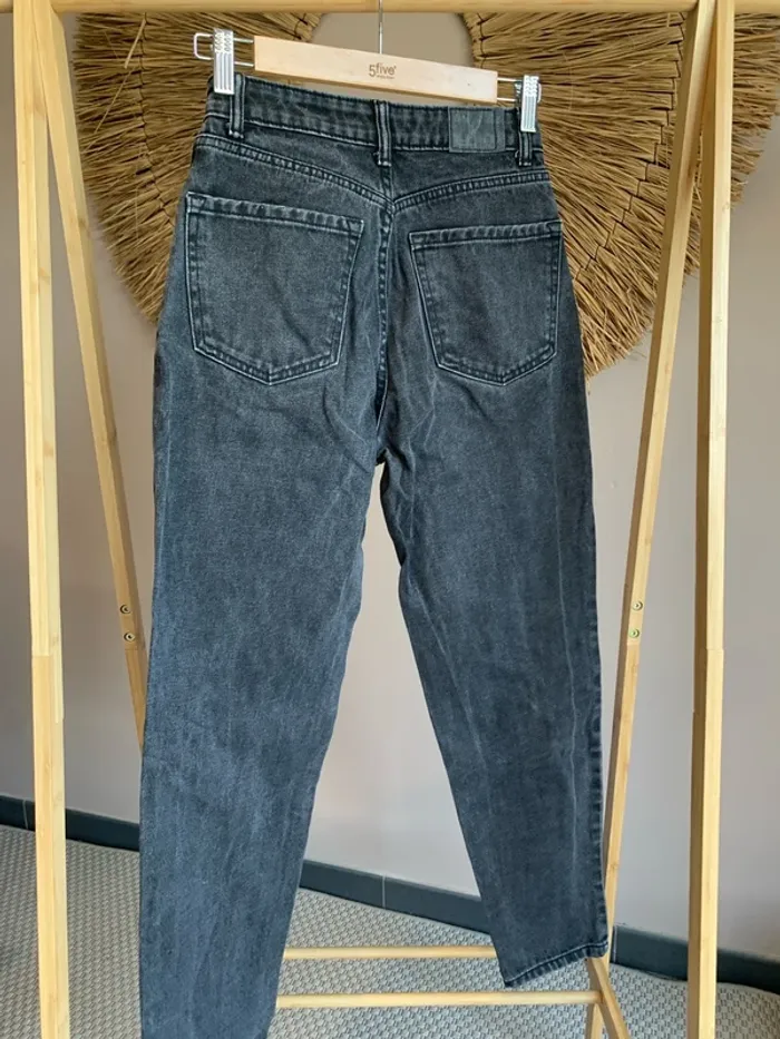 Jean Mom Bershka gris - photo numéro 4