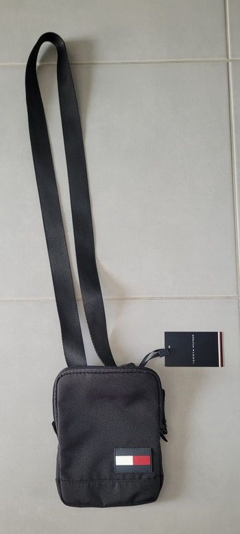 Sac bandoulière Tommy Hilfiger neuf